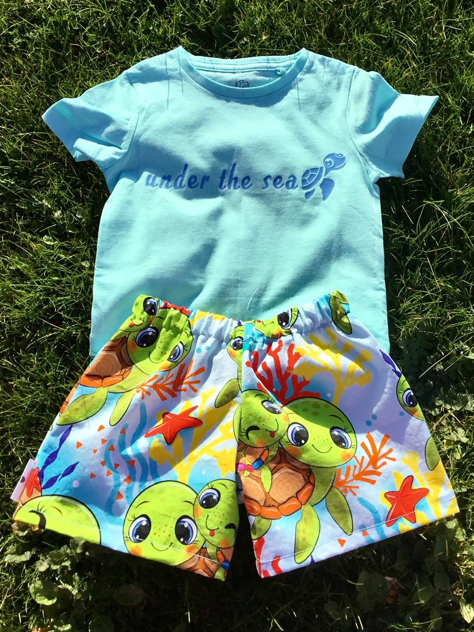 Turtle Love Short Set